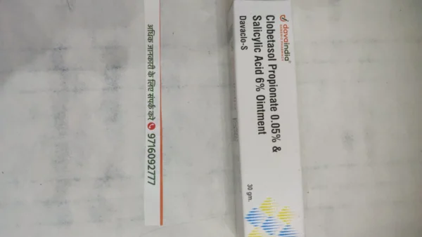 Clobetasol Propionate 0.05% & Salicylic Acid 6% Ointment